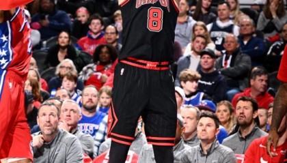 九游体育下载-三分13中11比肩库里 神准拉文助公牛再斩东部强队